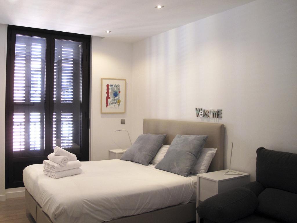 Arenal Suites Preciados Madrid Exterior photo