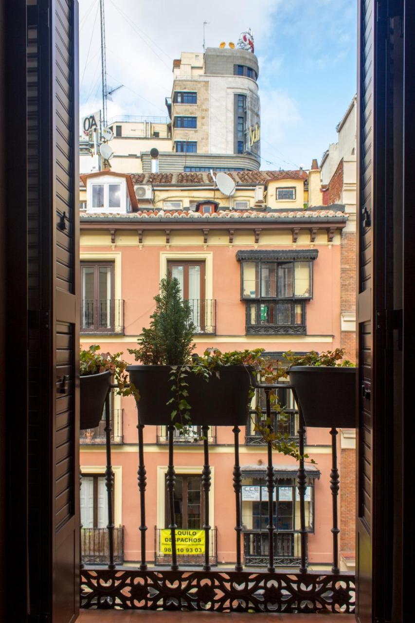Arenal Suites Preciados Madrid Exterior photo