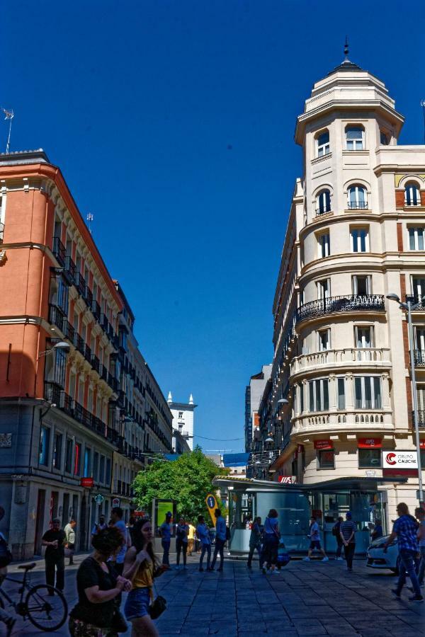 Arenal Suites Preciados Madrid Exterior photo