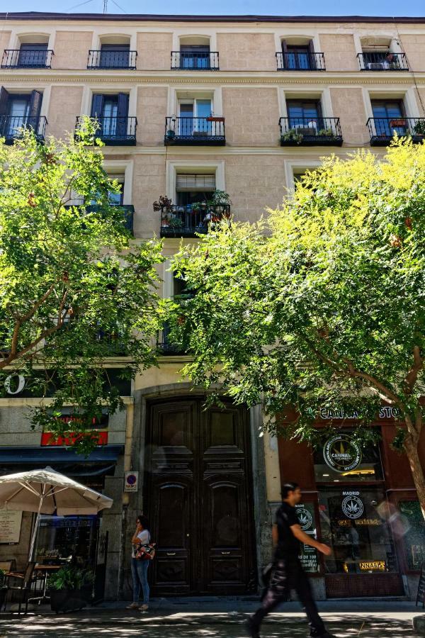 Arenal Suites Preciados Madrid Exterior photo