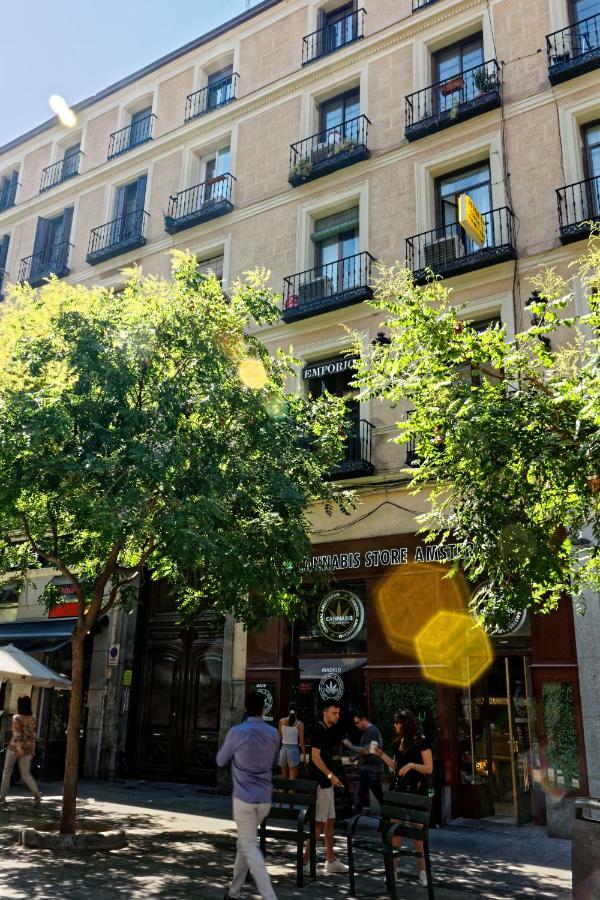 Arenal Suites Preciados Madrid Exterior photo
